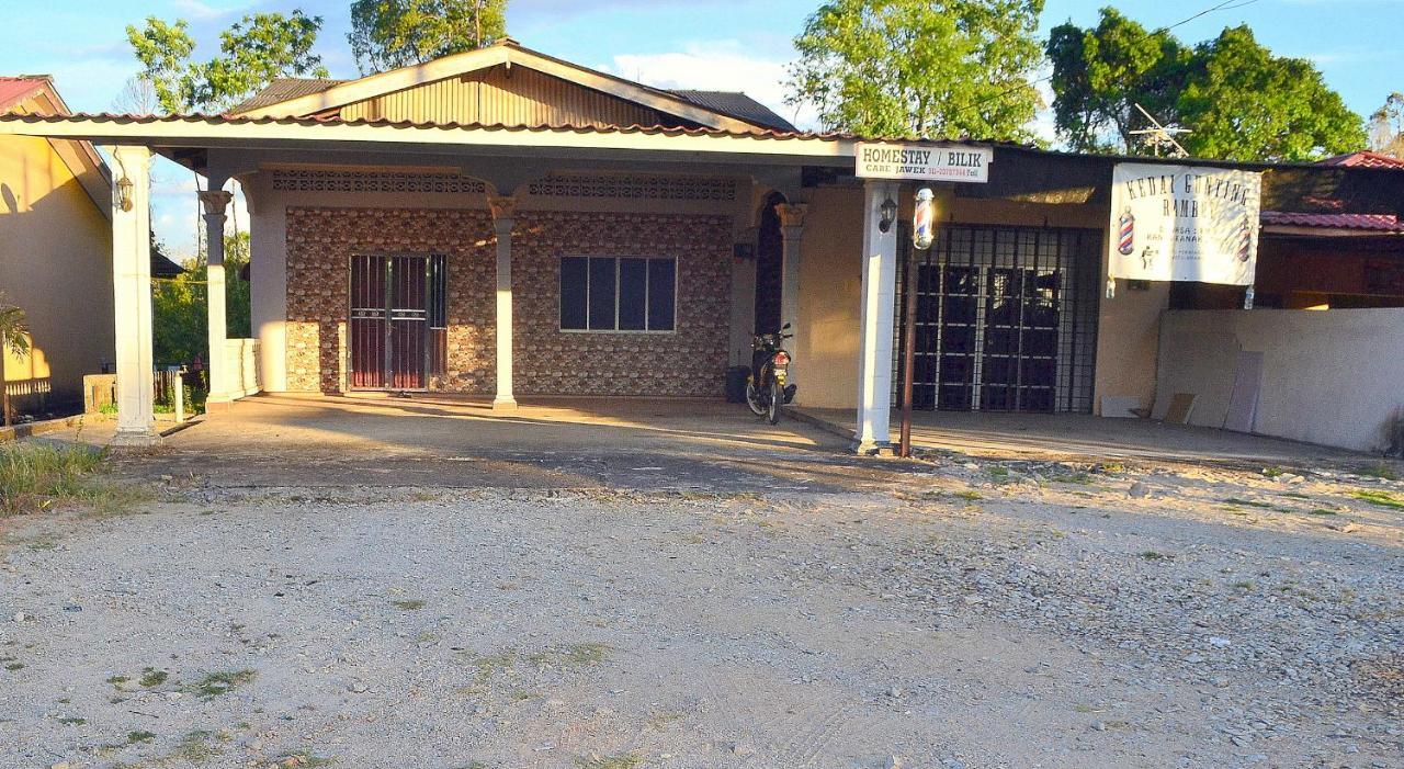 Homestay Jertih Besut Terengganu Exteriér fotografie
